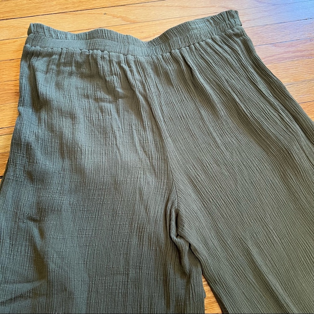 Hayden LA Sage Green Wide Leg Culottes, Cropped Pant, Boho - Picture 14 of 15